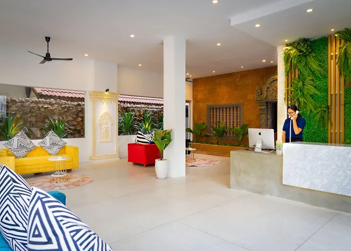 Popular & Hotel Siem Reap