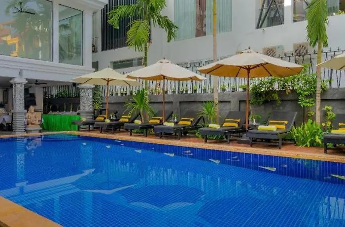 Popular & Hotel Siem Reap