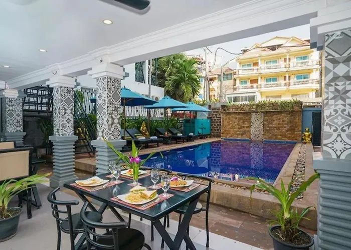 Popular & Hotel Siem Reap