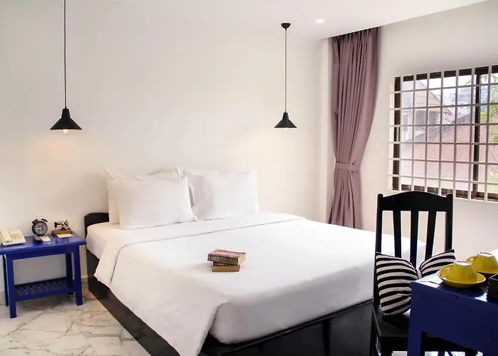 Popular & Hotel Siem Reap